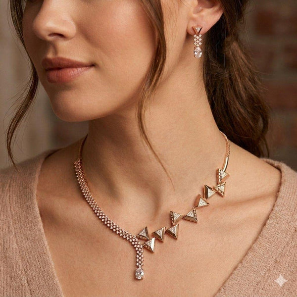 Triangle Tassel Set